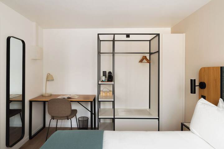 Room 26 of 53