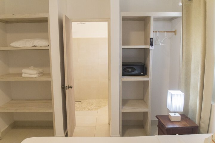 Room 12 of 63