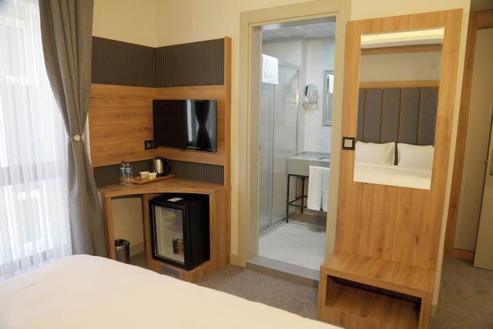 Room 5 of 39