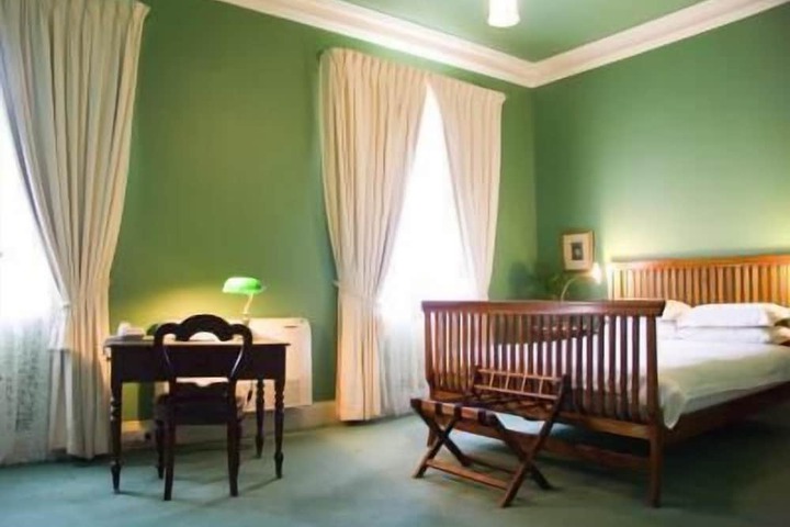Room 3 of 17