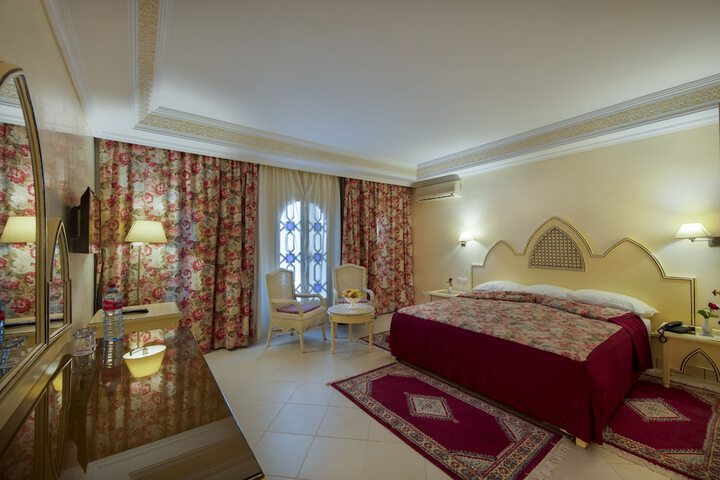 Room 9 of 49