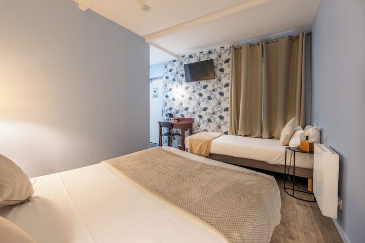 Room 4 of 53
