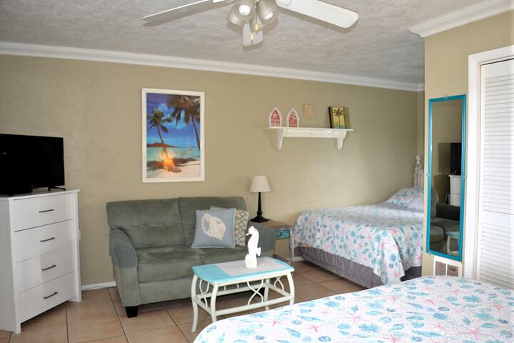 Room 6 of 50