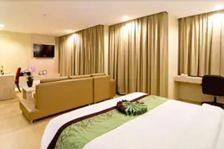 Room 5 of 29