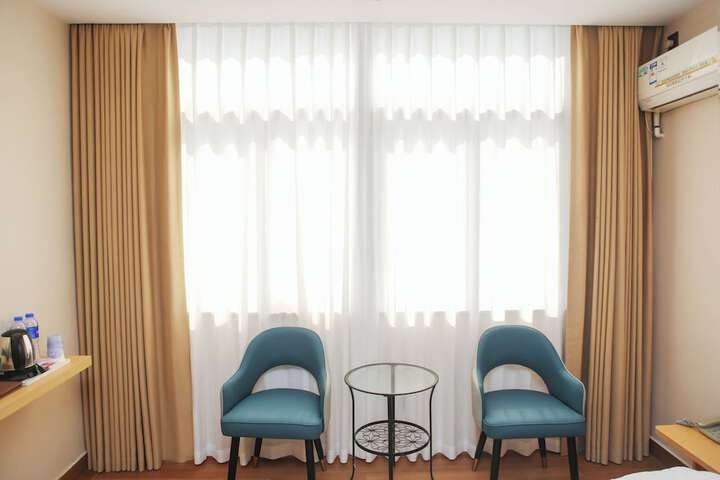 Room 21 of 30