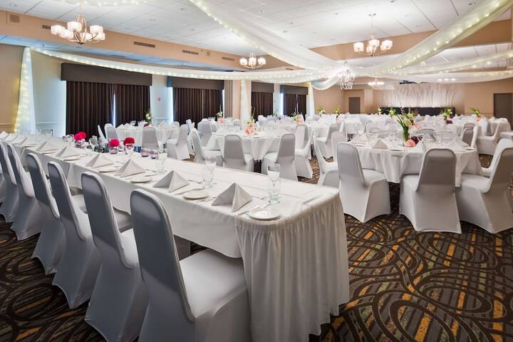 Indoor wedding