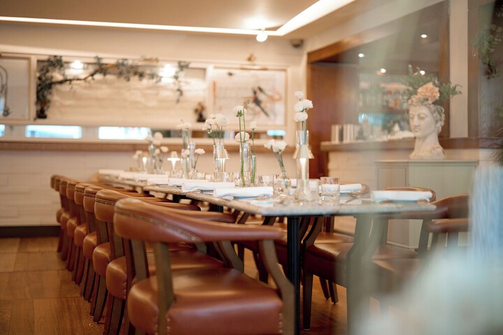Dining 52 of 97
