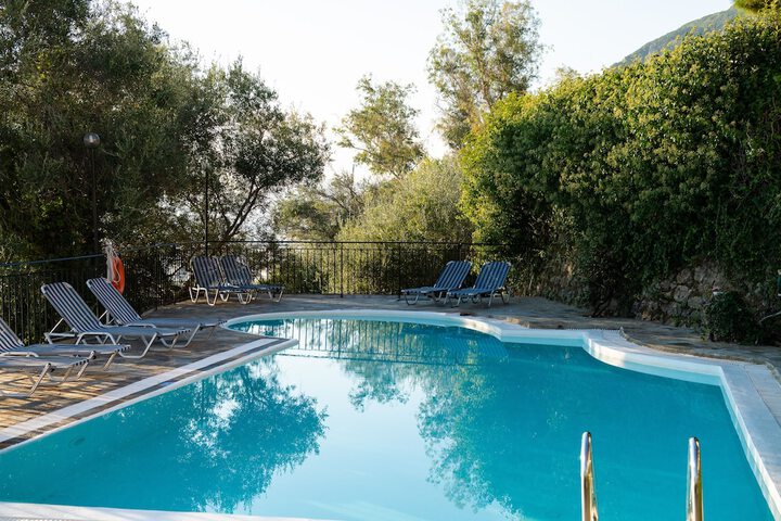 Hotel with Pool