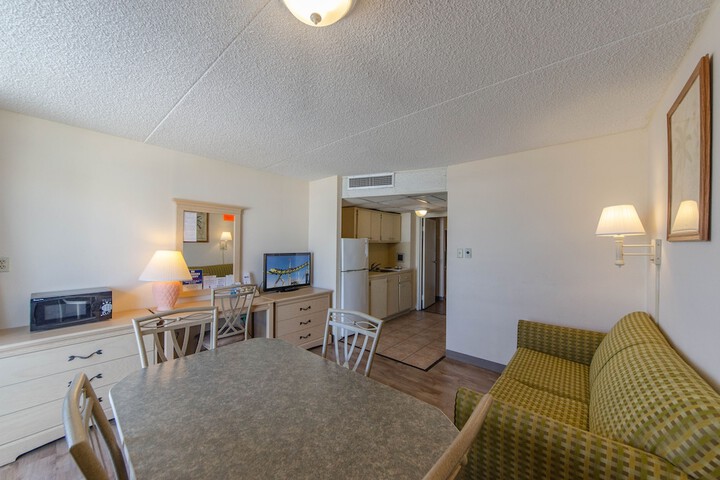 Room 16 of 27
