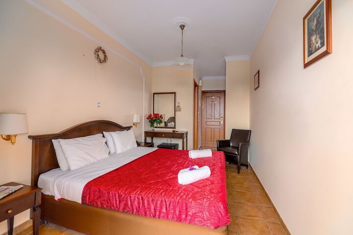 Room 25 of 117