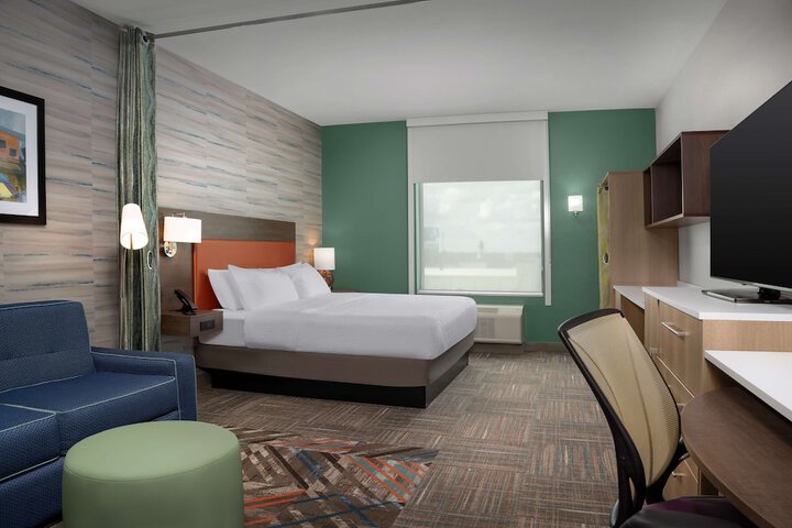 Room 5 of 30