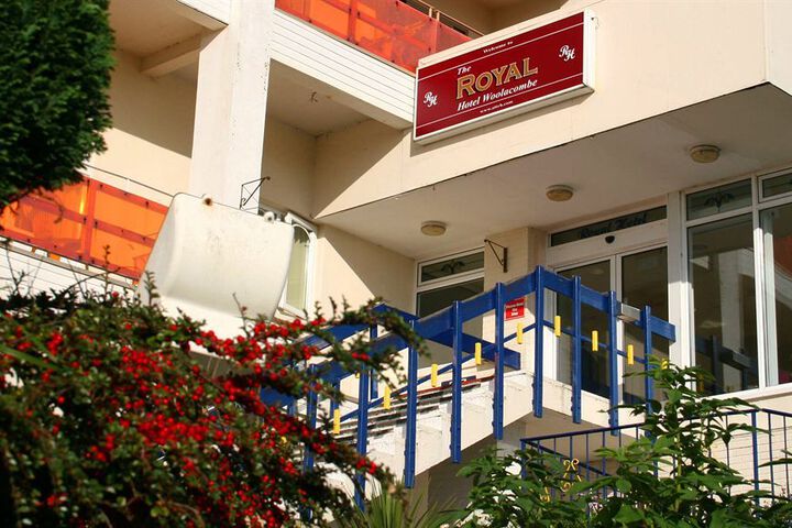 ROYAL HOTEL