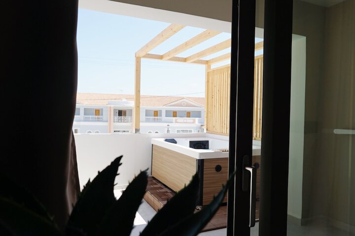 Terrace/Patio 72 of 184