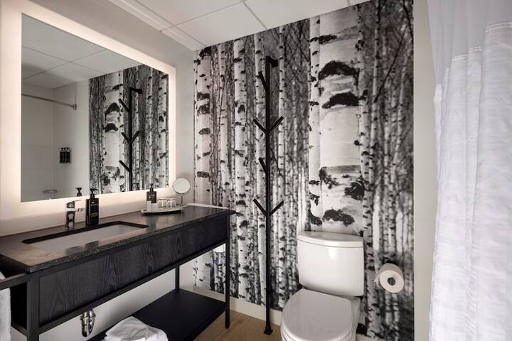 Room 42 of 53