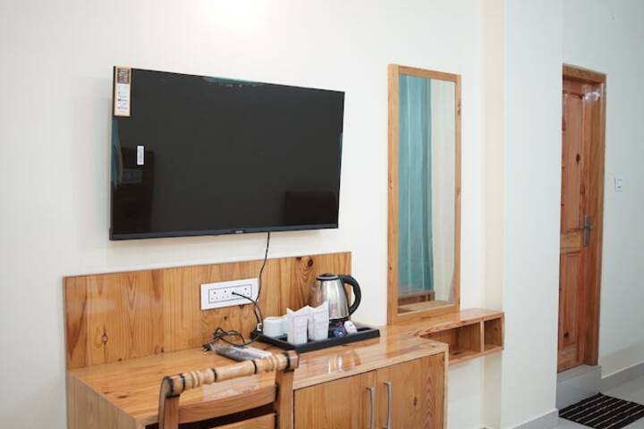 Room 2 of 21