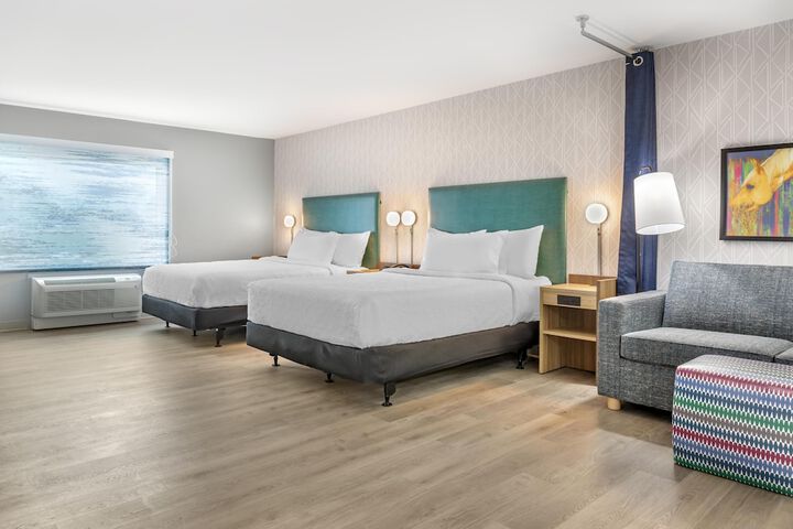 Room 5 of 37