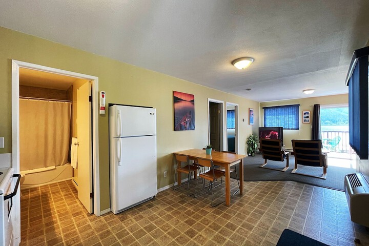 Room 1 of 25