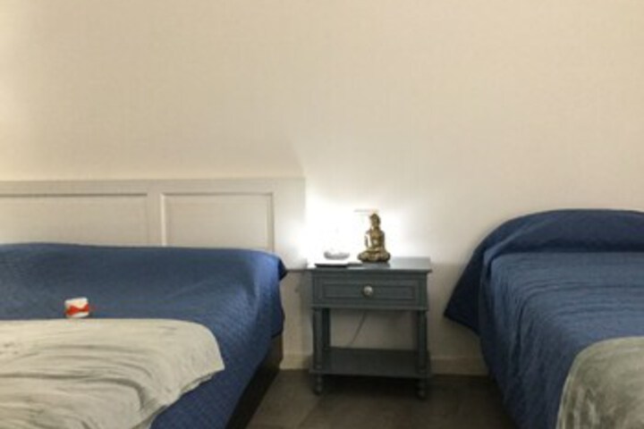Room 19 of 33
