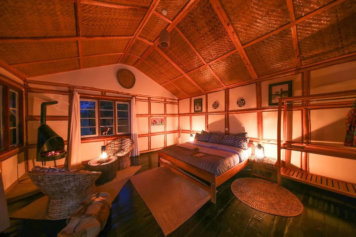 Room 5 of 20