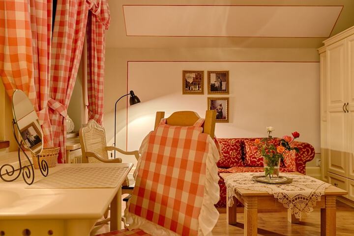 Room 27 of 41
