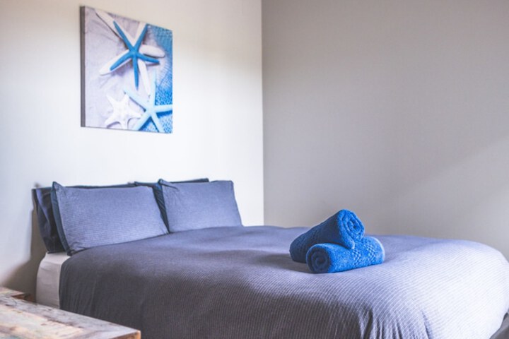 Room 16 of 52