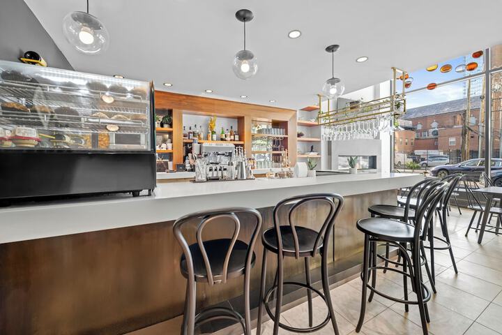 Breakfast/Coffee Service 118 of 166