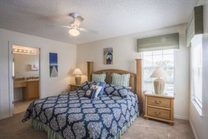 Room 9 of 24