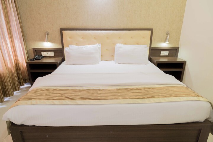 Room 2 of 12