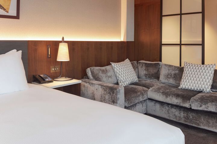 Room 44 of 206