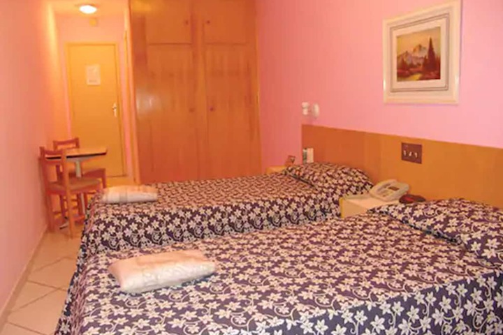 Room 21 of 58