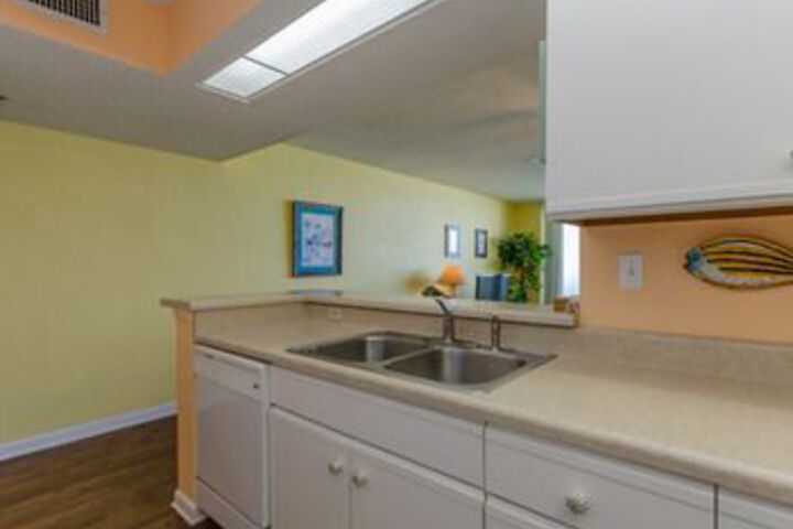 Room 16 of 27