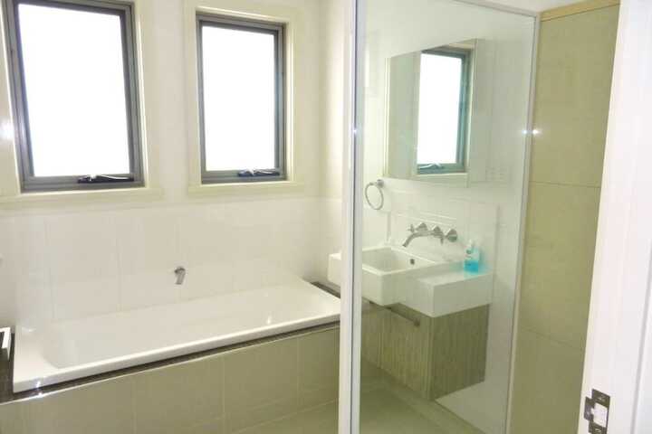 Room 8 of 11