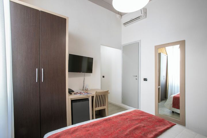 Room 36 of 96