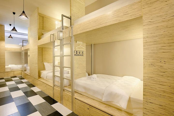 Room 7 of 46