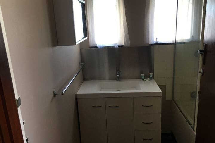 Room 18 of 25