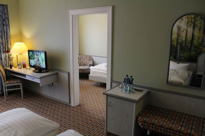 Room 29 of 79