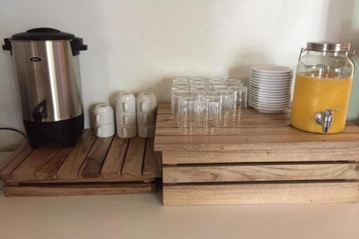 Breakfast/Coffee Service 24 of 34