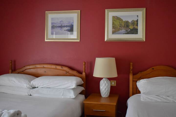 Room 43 of 77