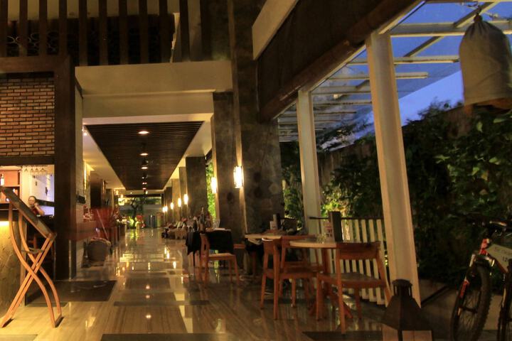 Hotel Interior 4 of 50