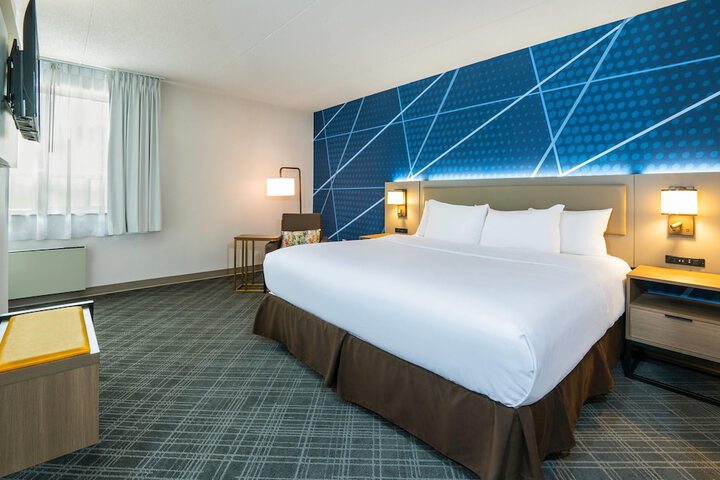 Room 11 of 60