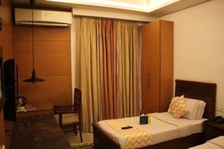 Room 18 of 23