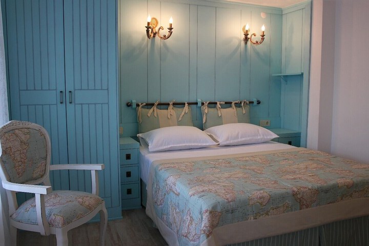 Room 37 of 80
