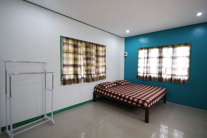 Room 17 of 90