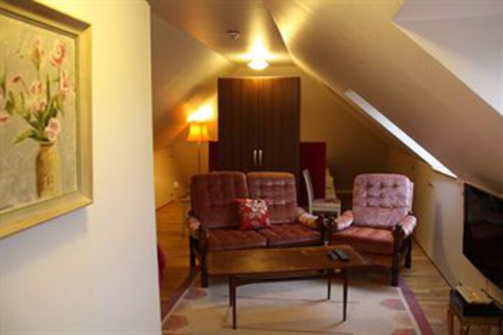 Room 16 of 43