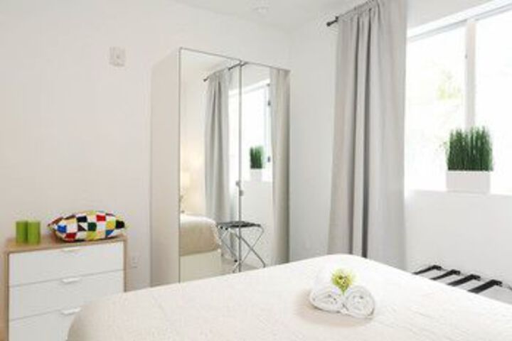Room 106 of 245