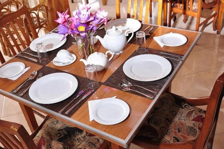 Dining 14 of 14