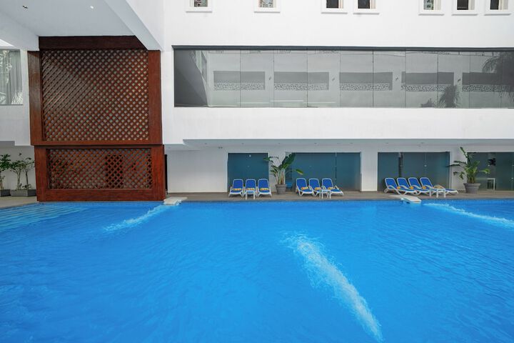 Pool 49 of 83