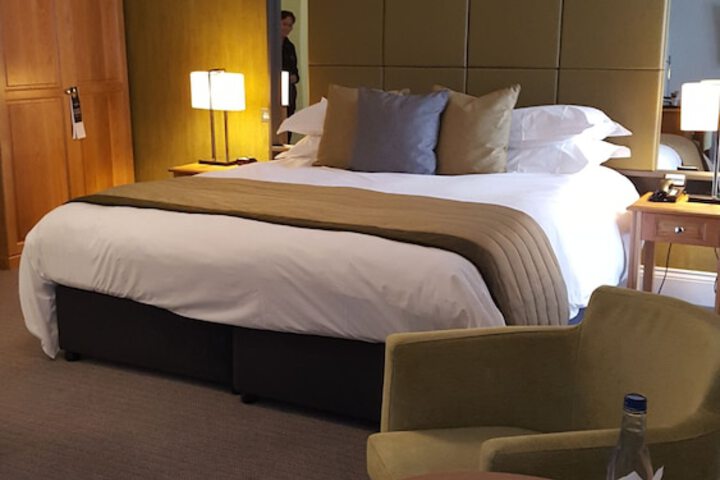 Room 3 of 88