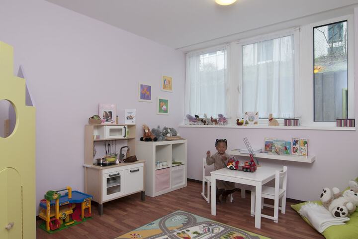 Room 67 of 193