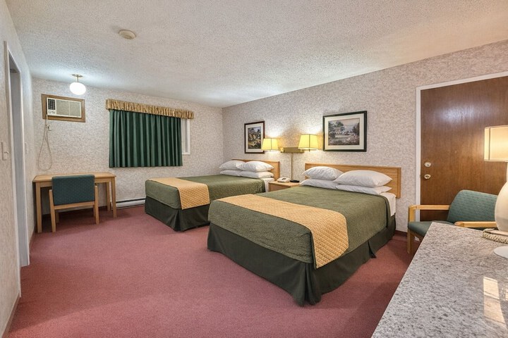 Room 4 of 28